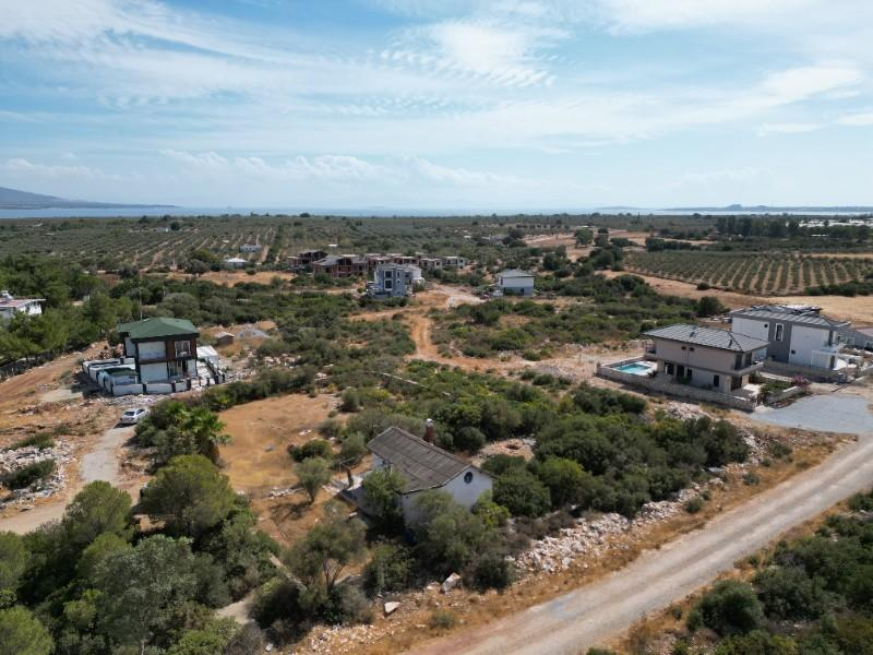 DİDİM de DENİZE YAKIN 300 m2 MÜSTAKİL VİLLA İMARLI FIRSAT ARSA
