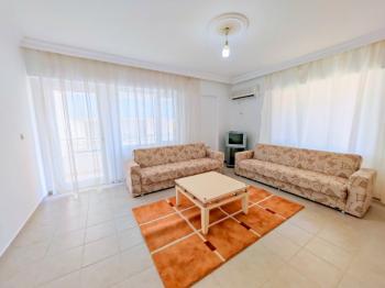 Goldsand 2 Sitesinde Satılık Eşyalı Yüksek Giriş 1+1 Daire