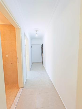 Goldsand 2 Sitesinde Satılık Eşyalı Yüksek Giriş 1+1 Daire