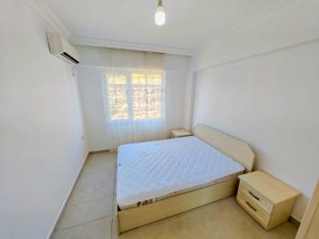 Goldsand 2 Sitesinde Satılık Eşyalı Yüksek Giriş 1+1 Daire