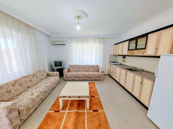 Goldsand 2 Sitesinde Satılık Eşyalı Yüksek Giriş 1+1 Daire