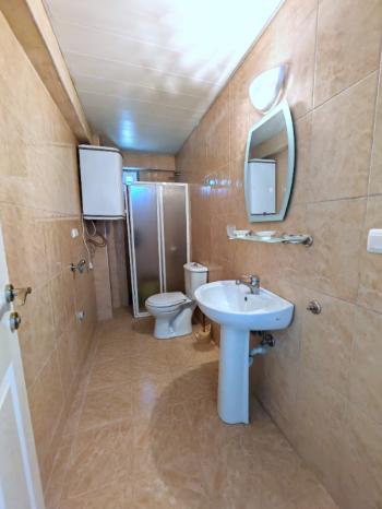 Goldsand 2 Sitesinde Satılık Eşyalı Yüksek Giriş 1+1 Daire