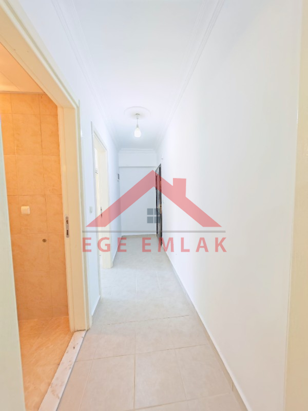 Goldsand 2 Sitesinde Satılık Eşyalı Yüksek Giriş 1+1 Daire