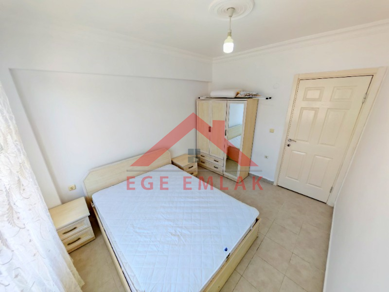 Goldsand 2 Sitesinde Satılık Eşyalı Yüksek Giriş 1+1 Daire