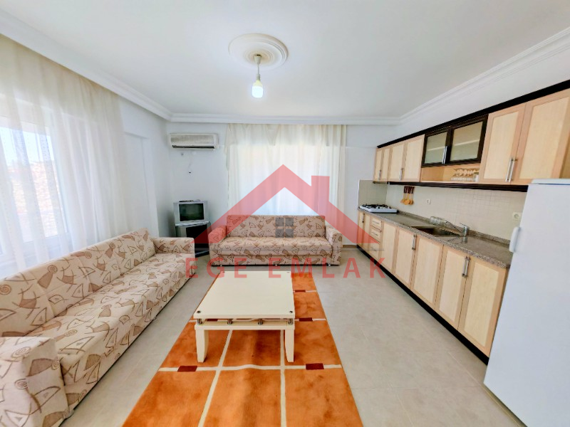 Goldsand 2 Sitesinde Satılık Eşyalı Yüksek Giriş 1+1 Daire