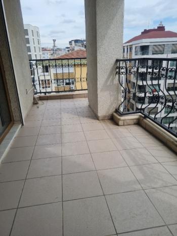 Caddebostan plaj yolu net 165 m2