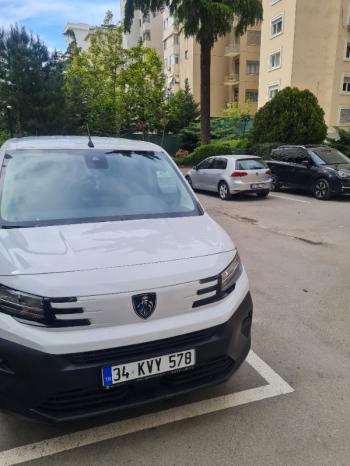 Caddebostan plaj yolu net 165 m2