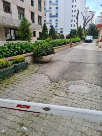 Caddebostan plaj yolu net 165 m2