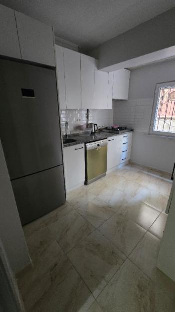 ESENEVLER DE KOMPLE YENİLENMİŞ MASRAFSIZ TEMİZ BAHÇE KULLANIMLI