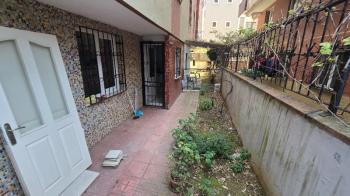 ESENEVLER DE KOMPLE YENİLENMİŞ MASRAFSIZ TEMİZ BAHÇE KULLANIMLI
