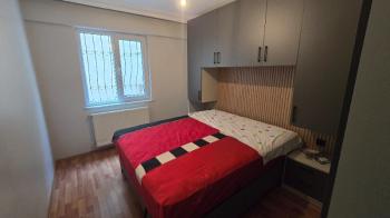 ESENEVLER DE KOMPLE YENİLENMİŞ MASRAFSIZ TEMİZ BAHÇE KULLANIMLI