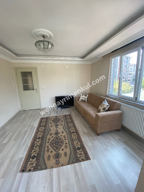 Esentepe Mah.Merkezi Lokasyonda Kiralık Geniş1+1 Daire 