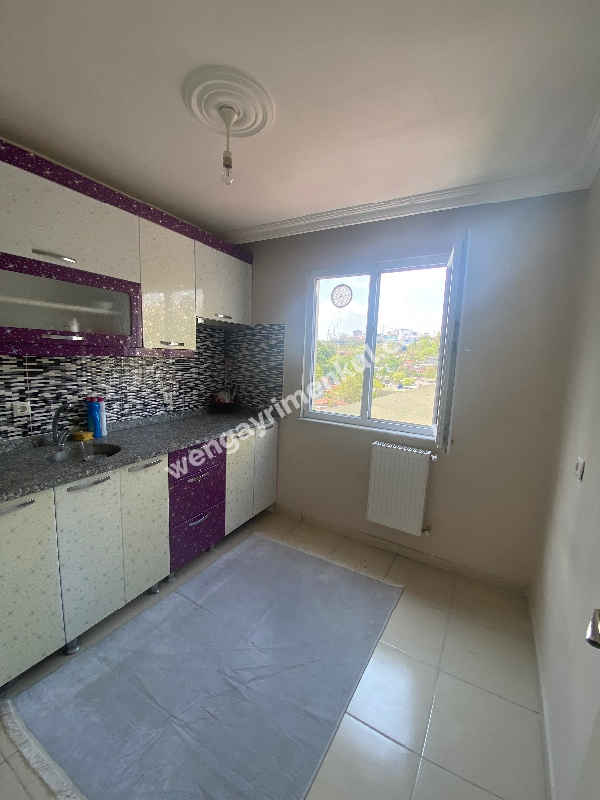 Esentepe Mah.Merkezi Lokasyonda Kiralık Geniş1+1 Daire 