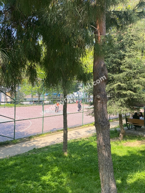 Esentepe Mah.Merkezi Lokasyonda Kiralık Geniş1+1 Daire 