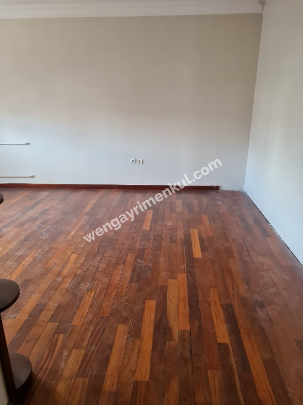 Caddebostan plaj yolu net 165 m2