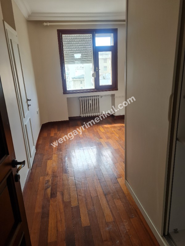 Caddebostan plaj yolu net 165 m2