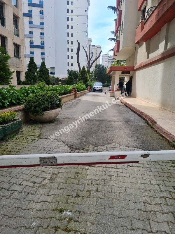 Caddebostan plaj yolu net 165 m2