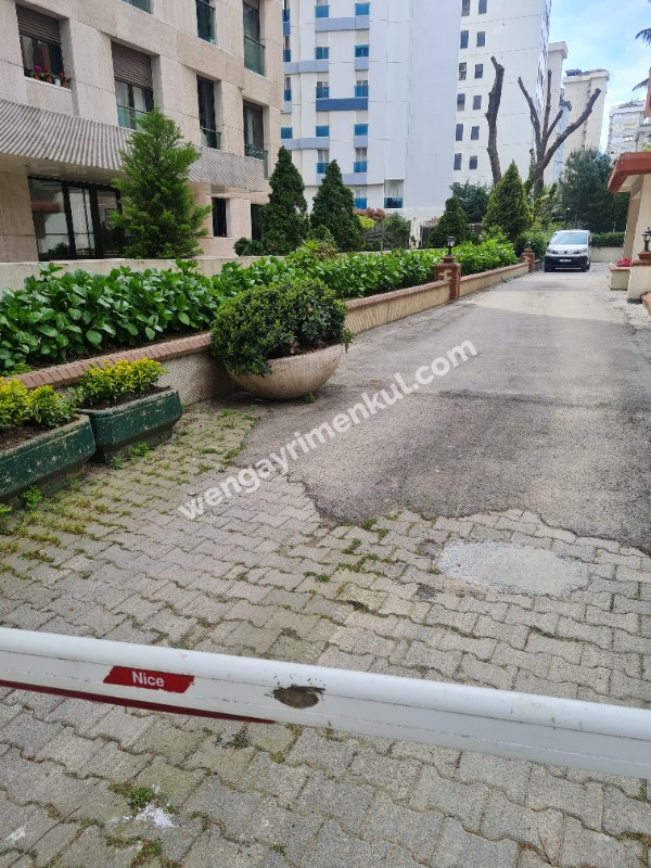 Caddebostan plaj yolu net 165 m2