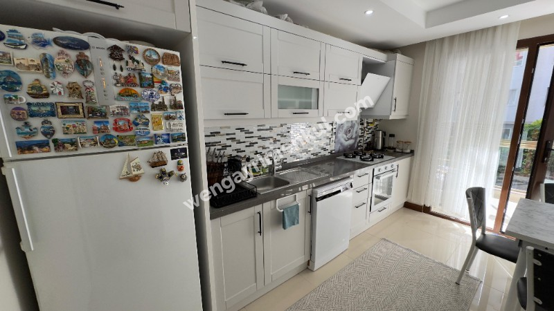 BEYLİKDÜZÜ BEY LIFE CITY SİTESİ SATILIK 2+1 DAİRE METROBÜSE YÜRÜME MESAFESİ