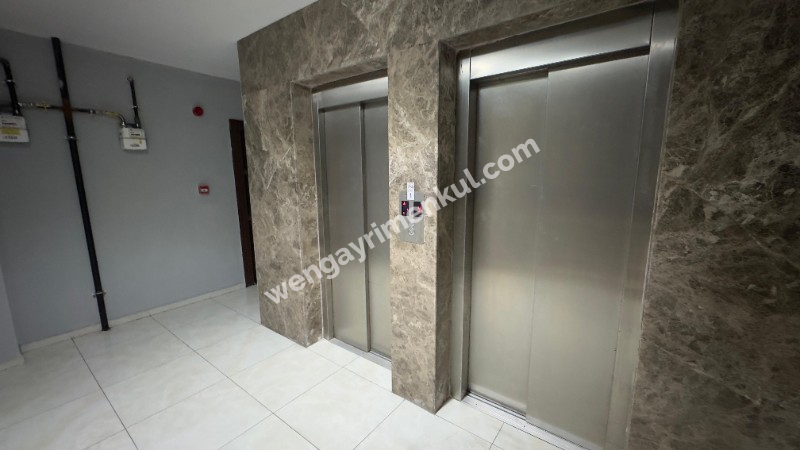 BEYLİKDÜZÜ BEY LIFE CITY SİTESİ SATILIK 2+1 DAİRE METROBÜSE YÜRÜME MESAFESİ