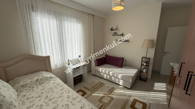 BEYLİKDÜZÜ BEY LIFE CITY SİTESİ SATILIK 2+1 DAİRE METROBÜSE YÜRÜME MESAFESİ