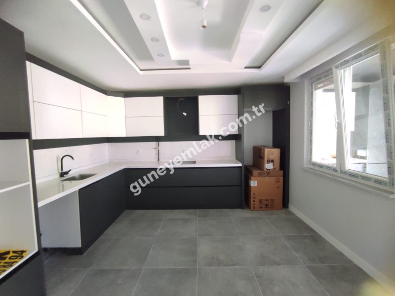 SATILIK ÇELTEKTE SIFIR AYARINDA GENİŞ 2+1 