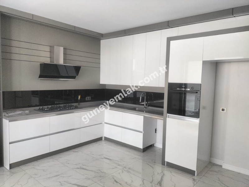 OSMANGAZİ MAHALLESİNDE LÜKS DAİRE