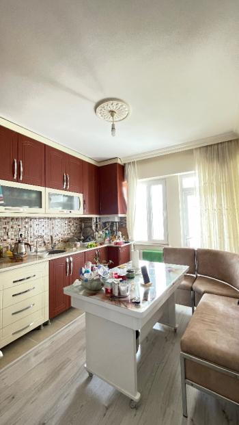 GÜVENAY – ÇORUM BAHÇELİEVLER – ANADOLU LİSESİ YANI – 3+1 ARA KAT SATILIK DAİRE