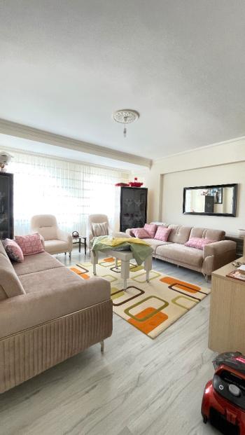 GÜVENAY – ÇORUM BAHÇELİEVLER – ANADOLU LİSESİ YANI – 3+1 ARA KAT SATILIK DAİRE