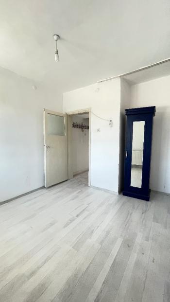 Güvenay-Çorum Bahçelievler Cumartesi Pazarı Yanı Satılık 2+1 Daire 
