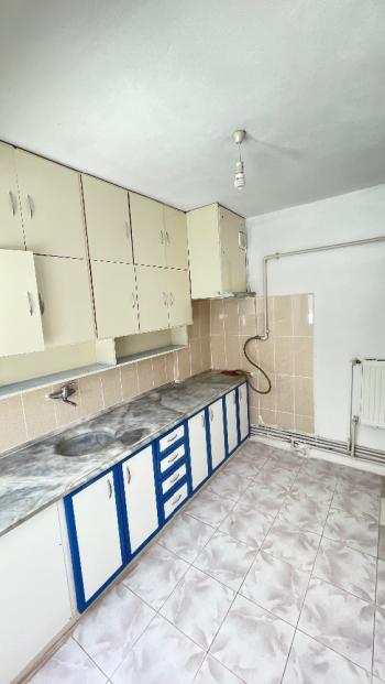 Güvenay-Çorum Bahçelievler Cumartesi Pazarı Yanı Satılık 2+1 Daire 