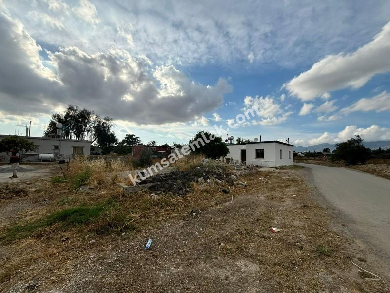 KIBRIS LEFKOŞA HASPOLAT BÖLGESİNDE SATILIK ARSA 