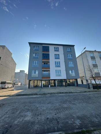 YEĞEN CADDESİNE CEPHE MEYDANA 200 METRE MESAFEDE İŞYERİ