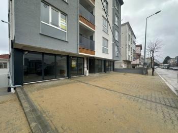 YEĞEN CADDESİNE CEPHE MEYDANA 200 METRE MESAFEDE İŞYERİ