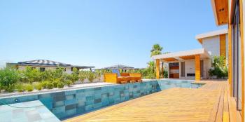 Çeşme Dalyan'da Satılık Sıfır Lüks Villa