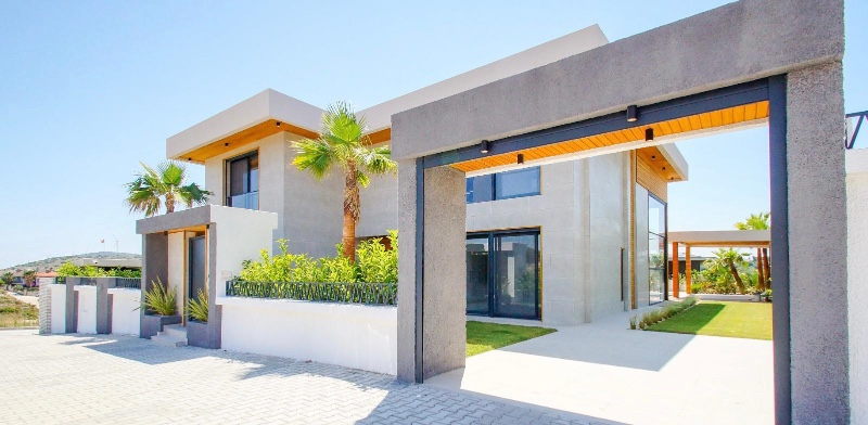 Çeşme Dalyan'da Satılık Sıfır Lüks Villa