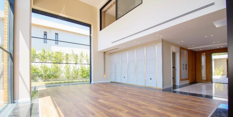 Çeşme Dalyan'da Satılık Sıfır Lüks Villa
