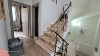 Didim'de Satılık Villa: Hisar Mahallesi'nde Havuzlu, Geniş ve Konforlu Yaşam