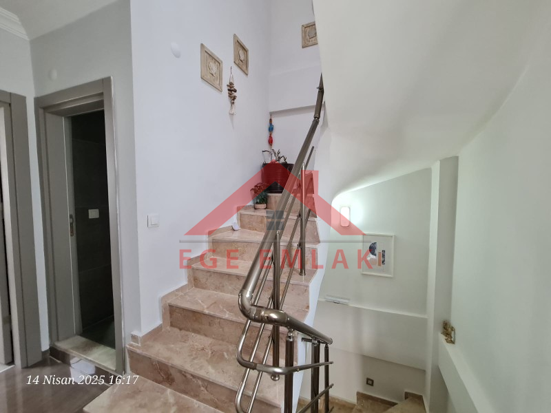 Didim'de Satılık Villa: Hisar Mahallesi'nde Havuzlu, Geniş ve Konforlu Yaşam
