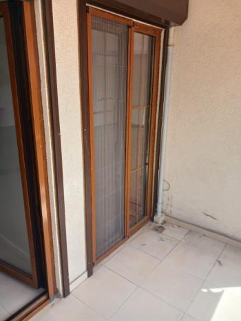YAKACIK YENİ MAHÇAMLIK KONUTLARINDA ;  GENİŞ; 140 M2 BOŞ SİTE ÖZELLİKLİ ELİT KONUMDA SATILIK DAİRE