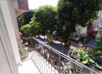 SUADİYE’DE BAĞDAT CADDE’Sİ YANI BAŞINDA 3+1 KİRALIK DAİRE