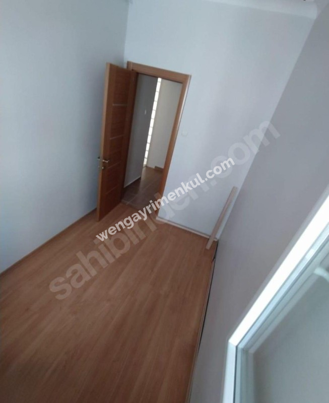 SUADİYE’DE BAĞDAT CADDE’Sİ YANI BAŞINDA 3+1 KİRALIK DAİRE