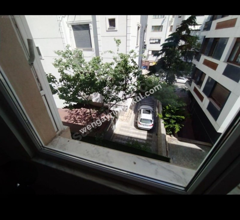 SUADİYE’DE BAĞDAT CADDE’Sİ YANI BAŞINDA 3+1 KİRALIK DAİRE