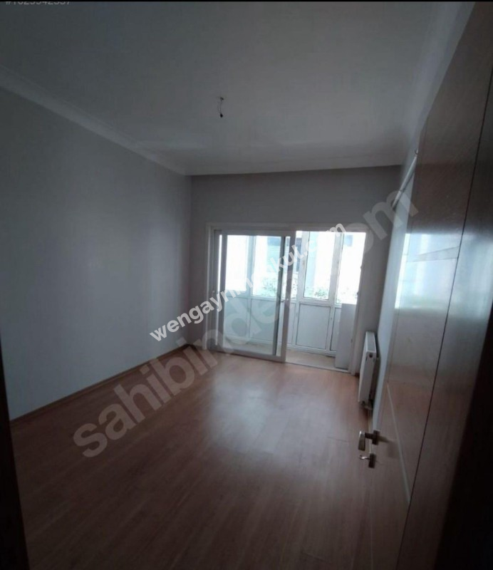 SUADİYE’DE BAĞDAT CADDE’Sİ YANI BAŞINDA 3+1 KİRALIK DAİRE