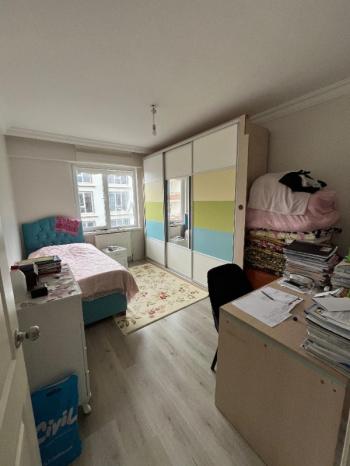 AFYON ÜÇOK EMLAKTAN İSTİKLAL MAH SATILIK ASANSÖRLÜ 3+1 DAİRE