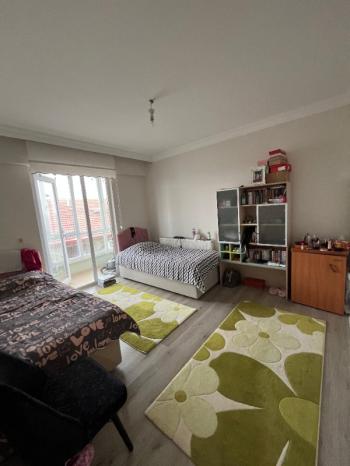 AFYON ÜÇOK EMLAKTAN İSTİKLAL MAH SATILIK ASANSÖRLÜ 3+1 DAİRE