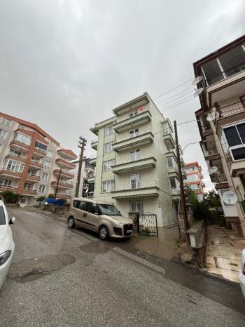 AFYON ÜÇOK EMLAKTAN İSTİKLAL MAH SATILIK ASANSÖRLÜ 3+1 DAİRE