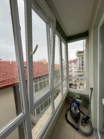 AFYON ÜÇOK EMLAKTAN İSTİKLAL MAH SATILIK ASANSÖRLÜ 3+1 DAİRE