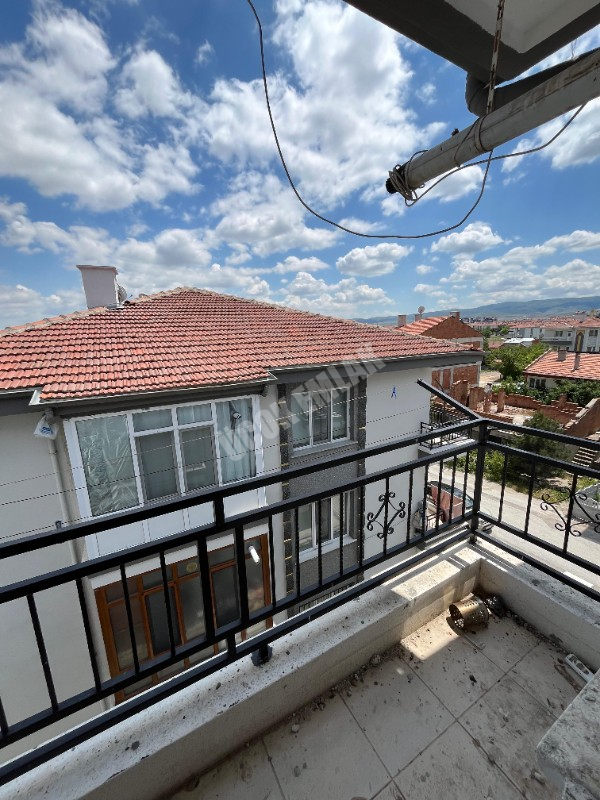 AFYON ÜÇOK EMLAKTAN FATİH MAH KİRALIK 3+1 EŞYALI DAİRE