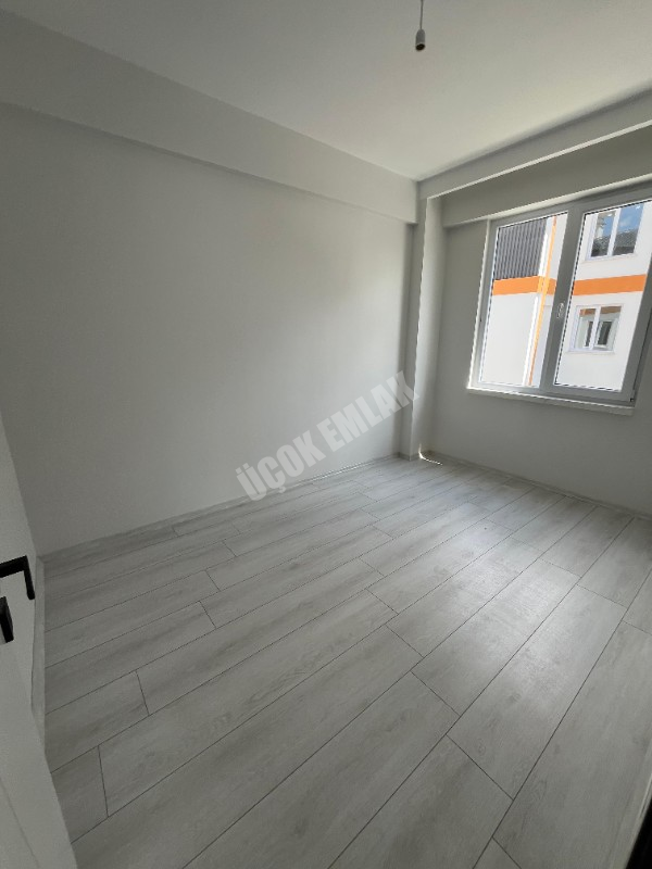 AFYON ÜÇOK EMLAKTAN MAREŞAL F ÇAKMAK MAH SATILIK SIFIR 3+1 DAİRE